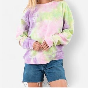 Love stitch women’s Tie Dye Sweatshirt Size L